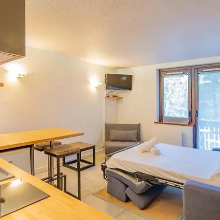 公寓 Little Nest - Peaceful With A Breathtaking View Of Mont-blanc 霞慕尼